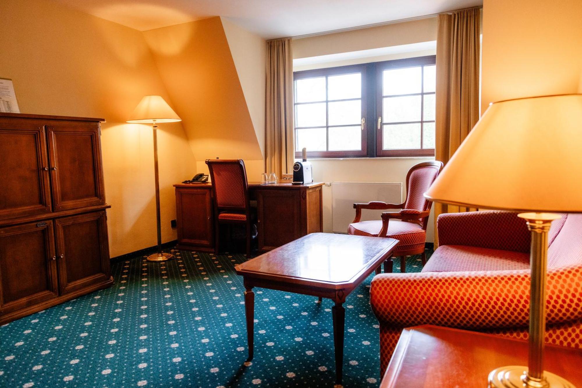 Hotel Schloss Schkopau Екстериор снимка