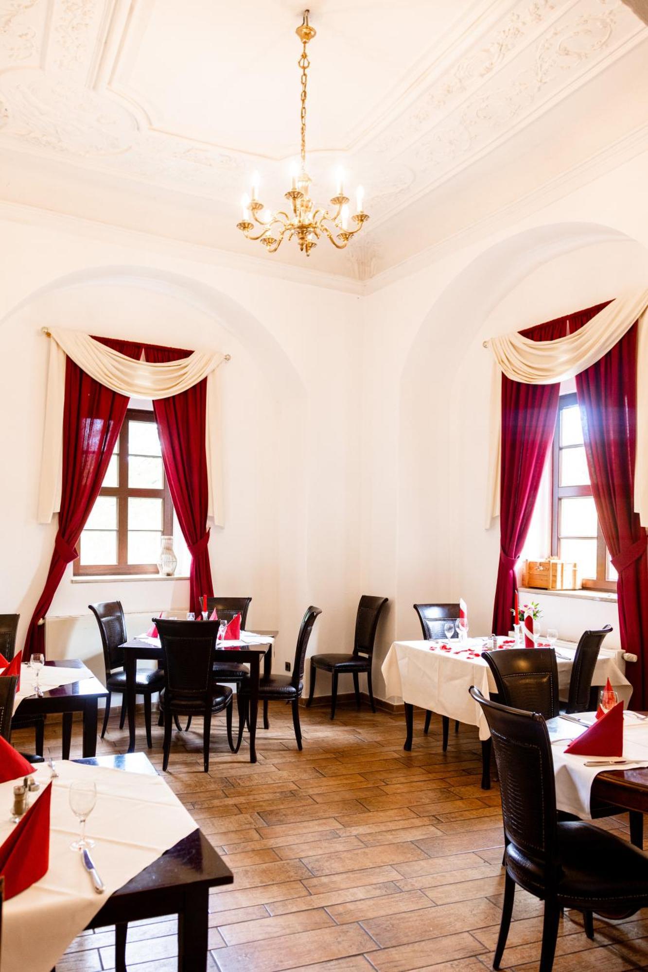 Hotel Schloss Schkopau Екстериор снимка